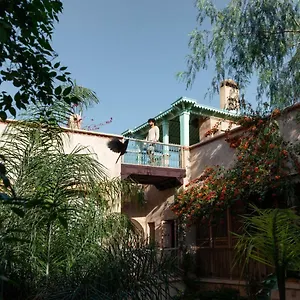 4* Riad Kbour & Chou